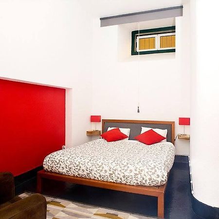 Renewed Apartment In Alfama Лиссабон Экстерьер фото